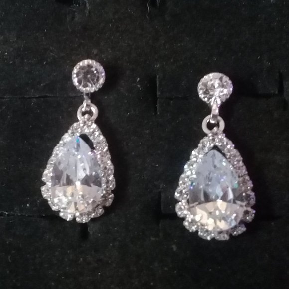 CZ crystal teardrop earrings - Picture 1 of 2